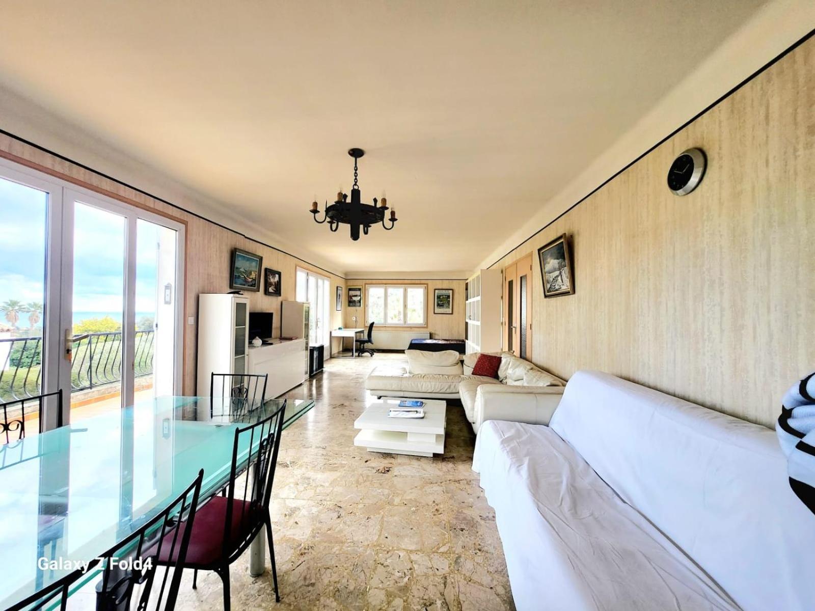 La Chenal Villa